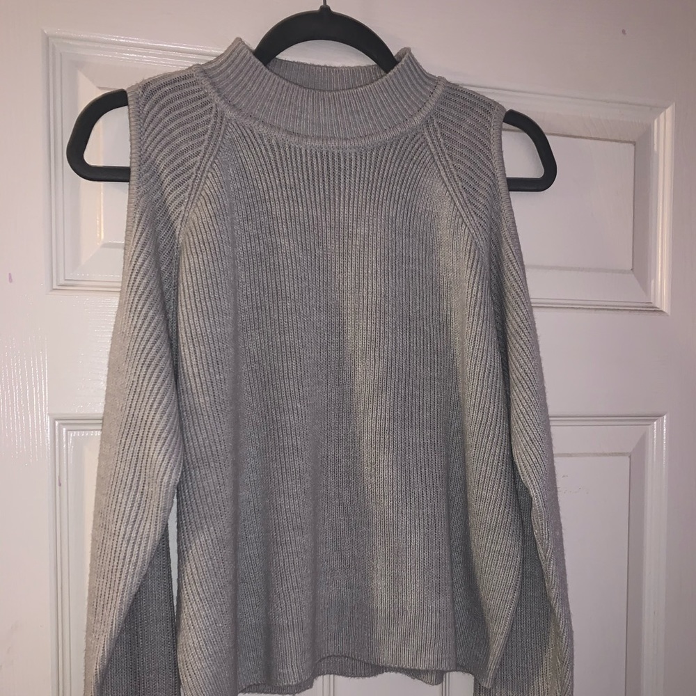 Long Sleeve shoulder less sweater